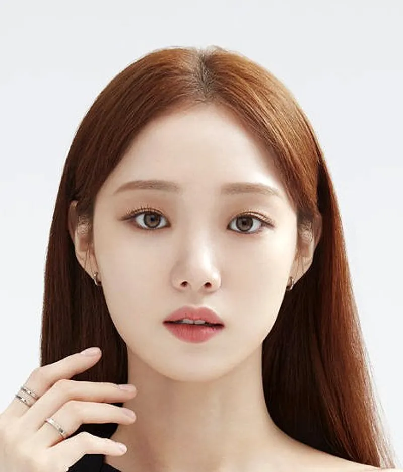 Lee Sung-kyung